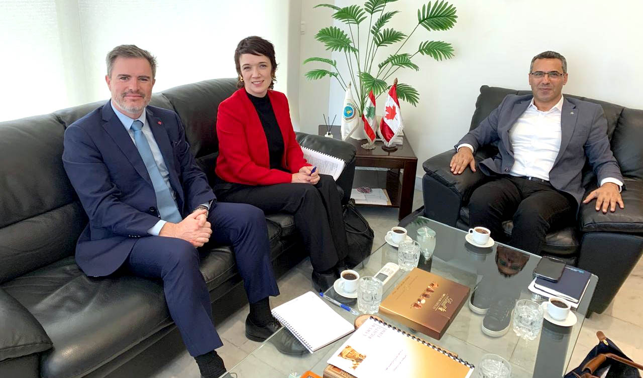 وزير الزراعة الدكتور نزار هاني يستقبل السفير الكندي: تعاون متجدد لتعزيز الأمن الغذائي والزراعة المستدامة في لبنان