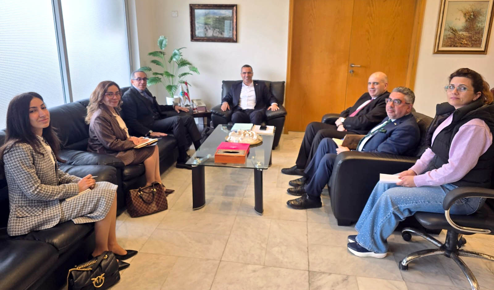 وزير الزراعة يبحث مع السفير المصري تنظيم استيراد البطاطا وتحديث الرزنامة الزراعية لحماية الإنتاج المحلي