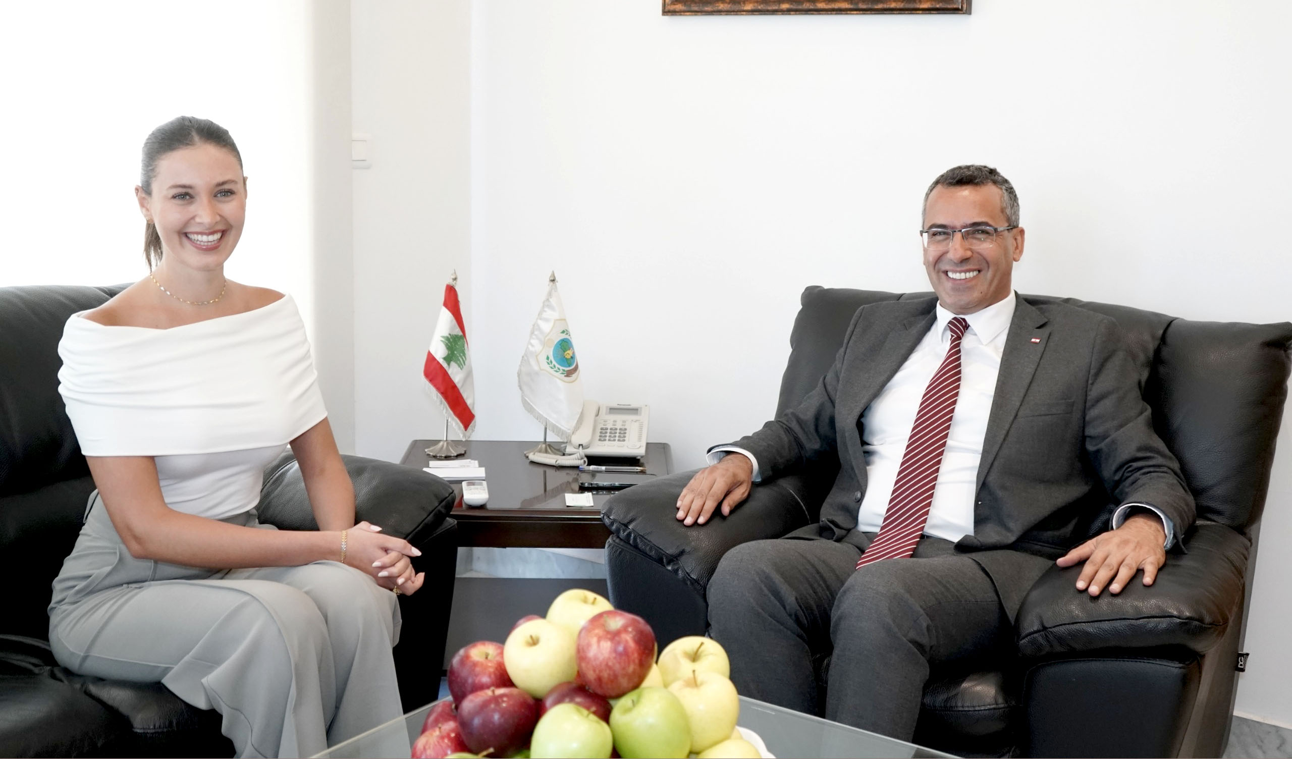 وزير الزراعة يستقبل ملكة جمال لبنان ندى كوسا: شراكة ملهمة من أجل الزراعة المستدامة وحماية البيئة