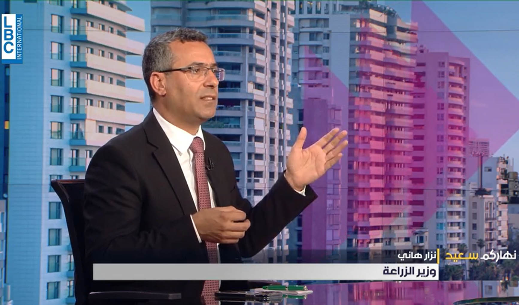 الوزير نزار هاني ضيف 