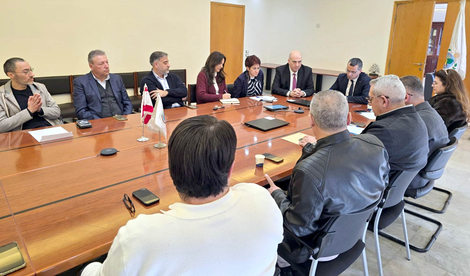 وزير الزراعة يرعى اجتماعًا موسعًا لقطاع الأغذية المجمدة والدواجن: نحو زراعة تعاقدية متكاملة وحماية مدروسة للإنتاج الوطني