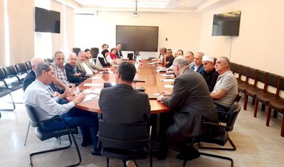 الوزير نزار هاني: تنظيم قطاع الأدوية الزراعية أولوية وطنية لحماية الصحة العامة وتعزيز جودة الإنتاج