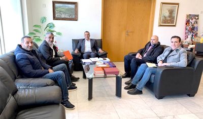 وزير الزراعة الدكتور نزار هاني يعزّز الشراكات الاستثمارية والزراعة التعاقدية ويطلق خطوات متقدمة في التحول الرقمي والتشجير