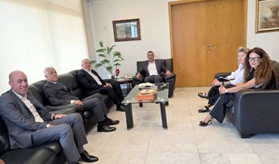 هاني يتابع ملفات المزارعين والبلديات ويبحث تطوير ما بعد القطاف وفتح آفاق للمنتجات اللبنانية في السوق القطرية